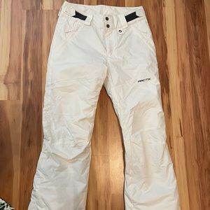 Brand new snowboarding/ski pants